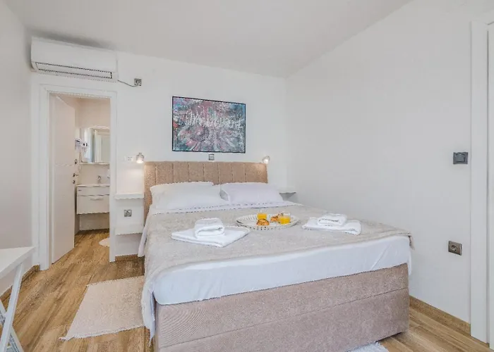 Διαμέρισμα Nada 2 *