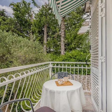 Apartment Nada 2 Krk Town