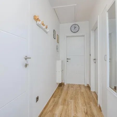 Nada 2 Apartment Krk Town